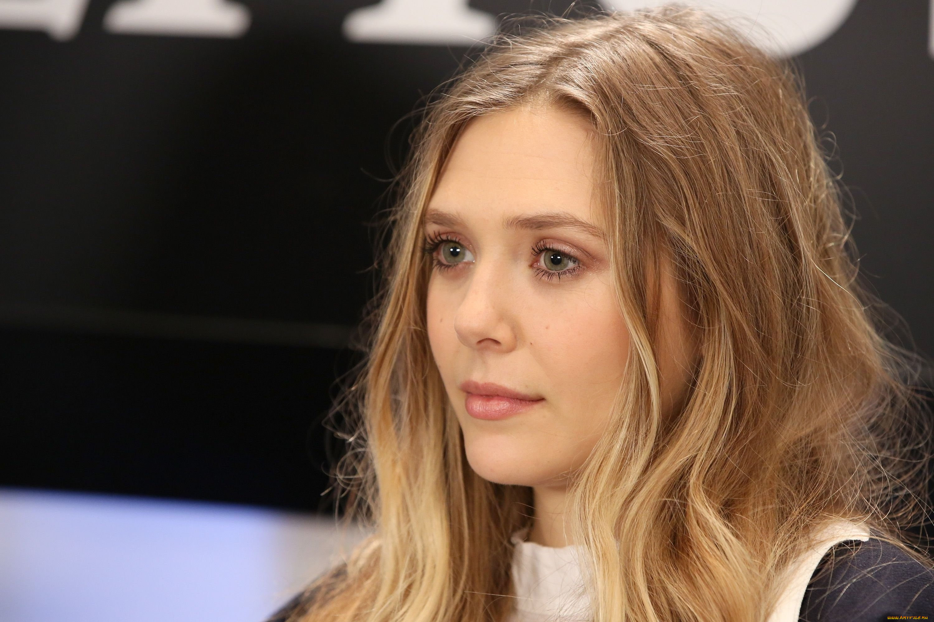 , elizabeth olsen, , , 